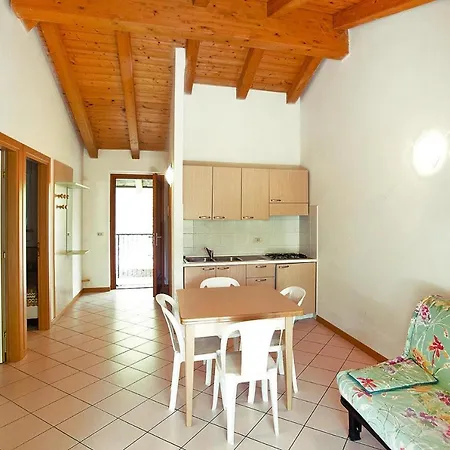 Belvedere, Apartment *